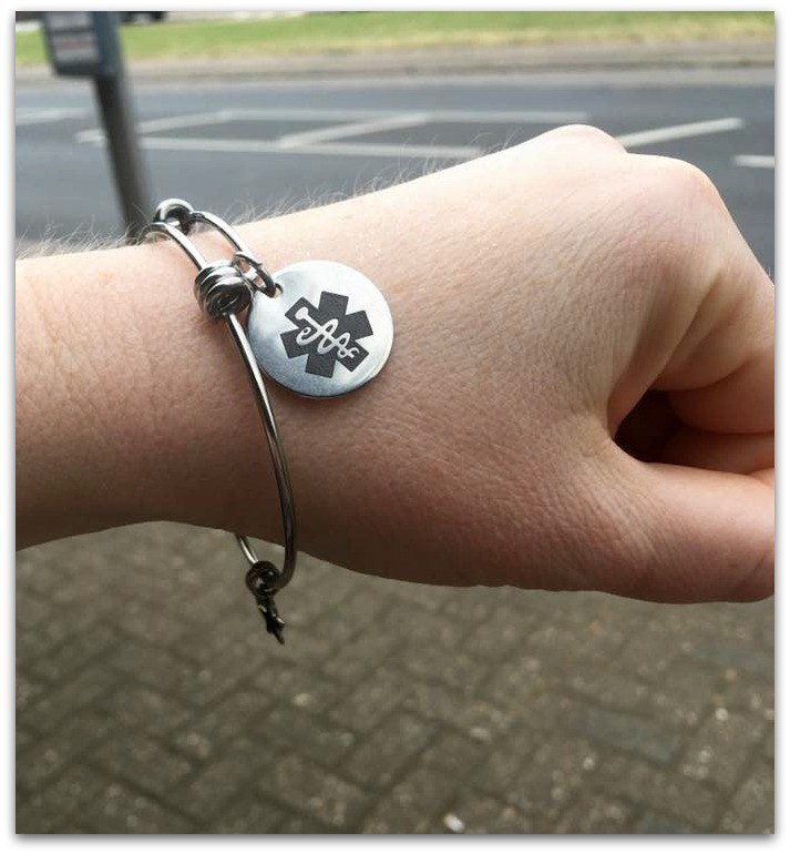 Allergy alert jewellery